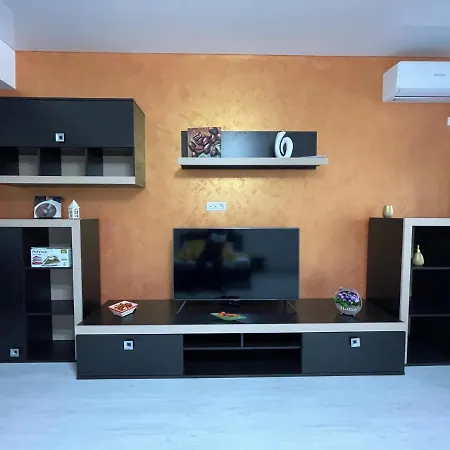 Studio Sau Garsoniera 50 Mp In Mamaia Nord Prima Linie Pe Plaja La Stefan Building
