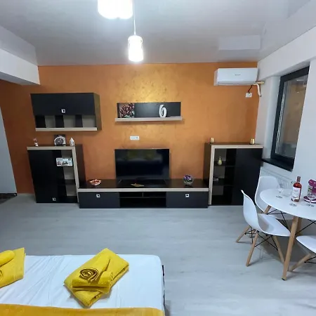 Studio Sau Garsoniera 50 Mp In Mamaia Nord Prima Linie Pe Plaja La Stefan Building Năvodari
