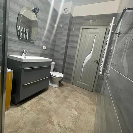 Studio Sau Garsoniera 50 Mp In Mamaia Nord Prima Linie Pe Plaja La Stefan Building Năvodari